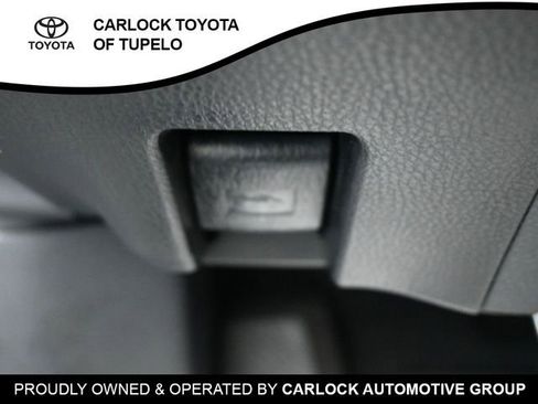 Used 2025 Toyota Camry SE w/ Convenience Package image 21