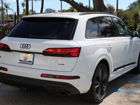 New 2026 Audi Q7 3.0T Premium Plus image 6