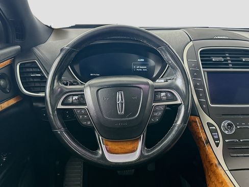 Used 2020 Lincoln Nautilus Reserve w/ Equipment Group 201A FWD image 18