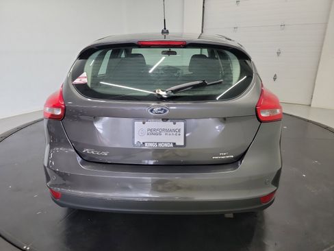 Used 2016 Ford Focus SE w/ Reverse Sensing Package FWD image 8