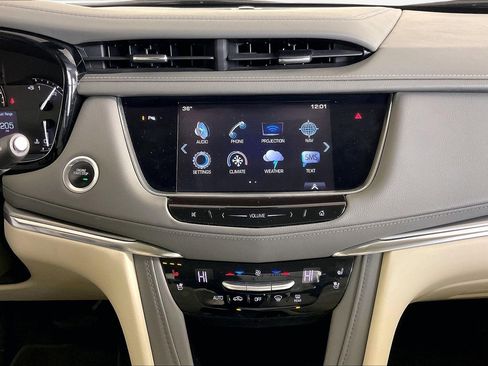 Used 2017 Cadillac XT5 Premium Luxury image 11