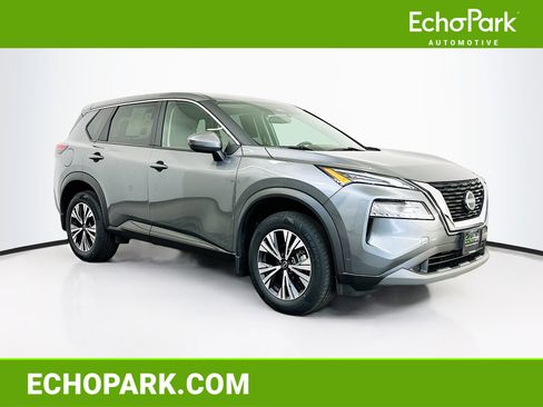 Used 2023 Nissan Rogue SV image 1