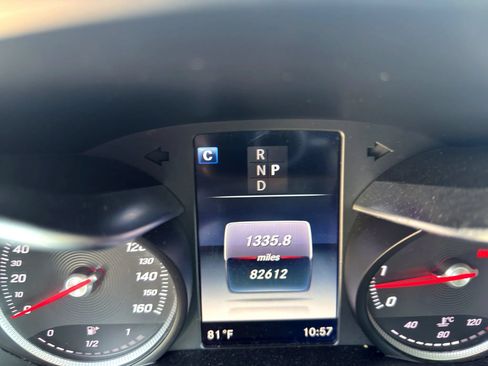 Used 2017 Mercedes-Benz GLC 300 4MATIC image 21