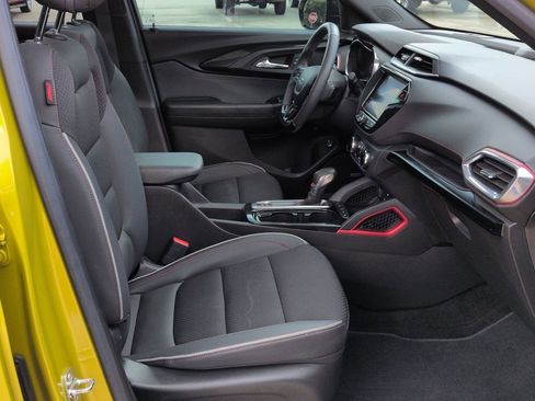 Used 2023 Chevrolet TrailBlazer RS w/ Sun and Liftgate Package FWD image 26