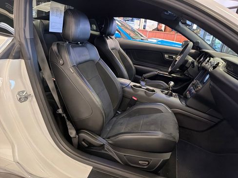 Used 2017 Ford Mustang Shelby GT350 RWD image 24
