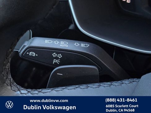 Used 2023 Audi Q3 2.0T Premium w/ Convenience Package image 25