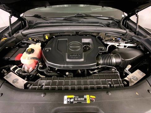 Used 2023 Jeep Grand Cherokee L Overland w/ Advanced Protech Group III AWD/4WD image 10
