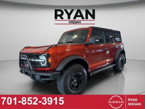 Used 2022 Ford Bronco Wildtrak image 1
