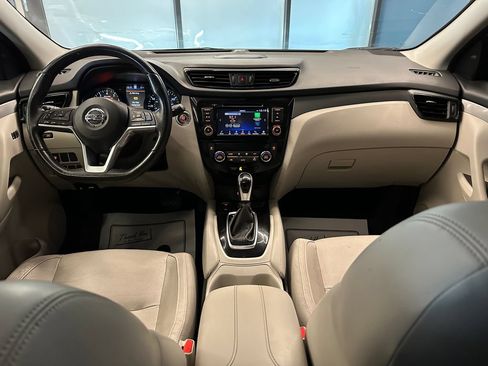 Used 2020 Nissan Rogue Sport SL w/ Premium Package FWD image 9