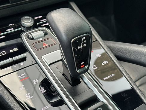 Used 2023 Porsche Cayenne Base image 22