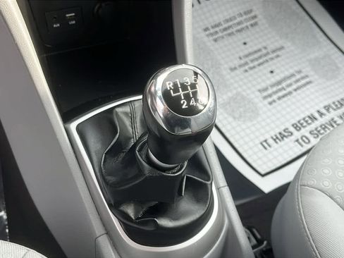 Used 2014 Hyundai Accent SE image 18