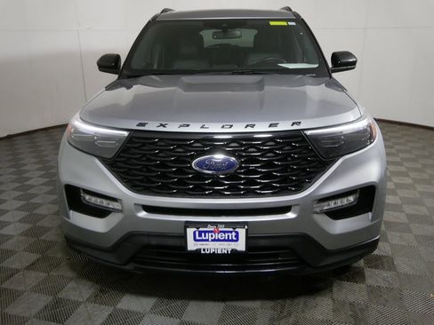 Used 2023 Ford Explorer ST-Line image 8