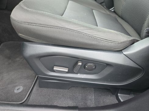 Certified 2022 Ford Explorer XLT AWD/4WD image 12