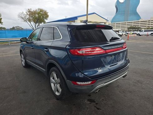 Used 2017 Lincoln MKC Premiere image 4