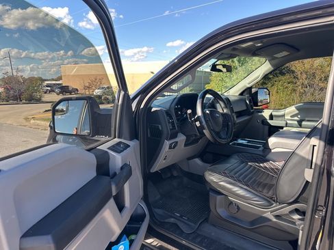 Used 2019 Ford F150 XL w/ Equipment Group 101A Mid image 8