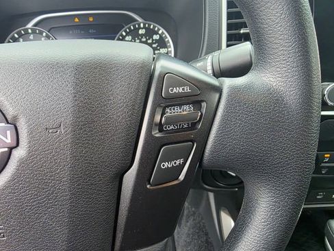 Used 2022 Nissan Frontier SV image 14