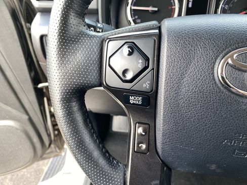 Used 2024 Toyota 4Runner TRD Off-Road Premium w/ Moonroof Package AWD/4WD image 28