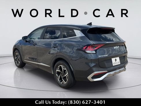 Used 2023 Kia Sportage LX FWD image 10