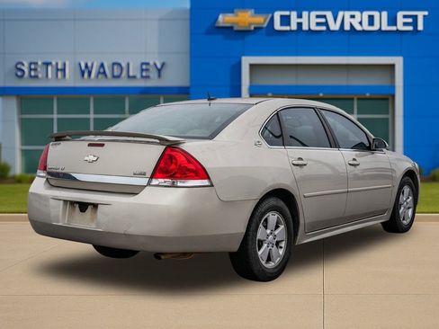 Used 2009 Chevrolet Impala LT FWD image 7
