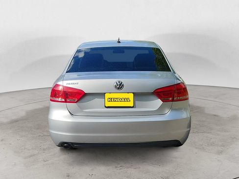 Used 2013 Volkswagen Passat 2.5 S FWD image 6