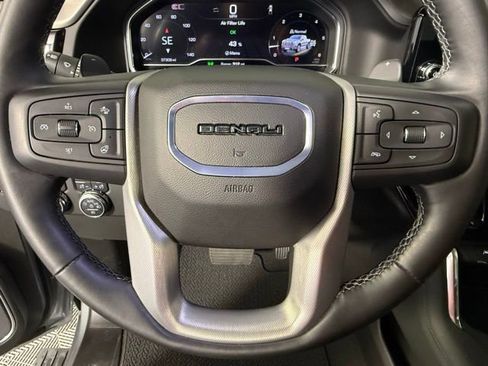 Used 2024 GMC Sierra 1500 Denali w/ Denali Reserve Package AWD/4WD image 25