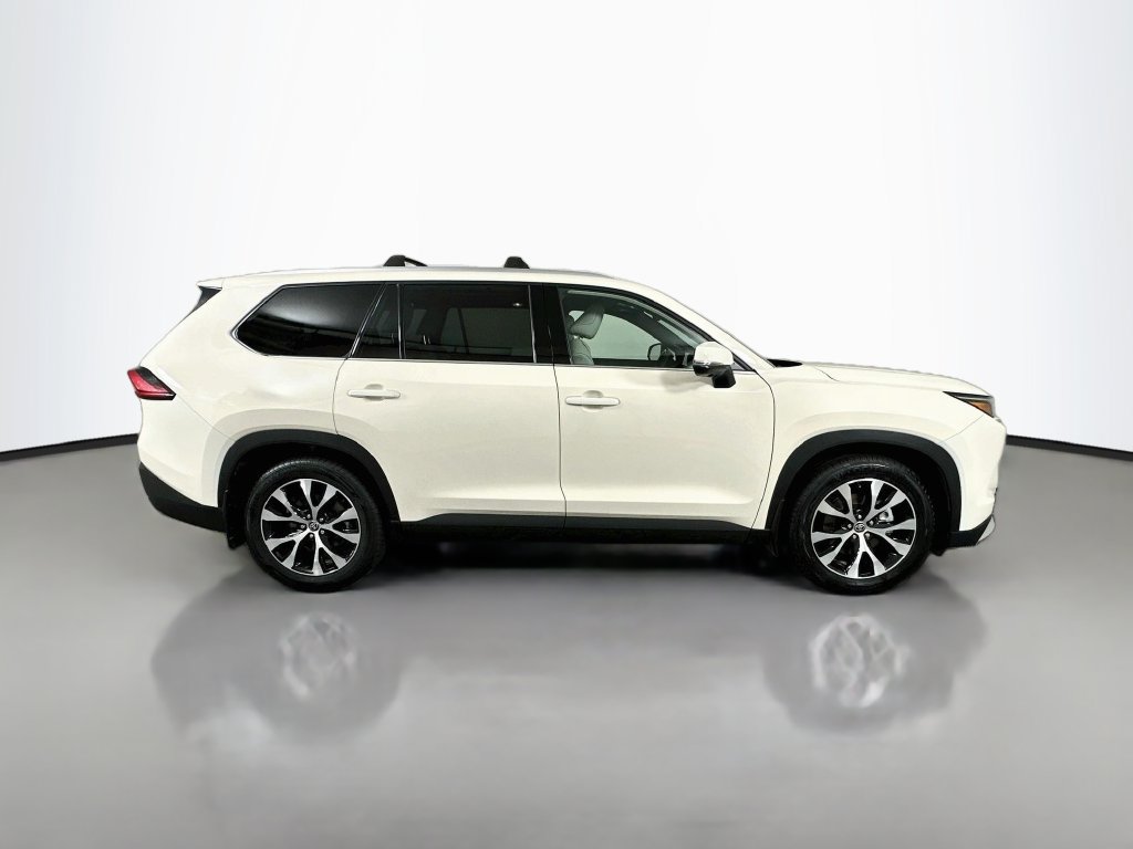 Certified 2024 Toyota Grand Highlander AWD Hybrid image 4
