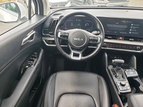 Certified 2024 Kia Sportage EX AWD/4WD image 18