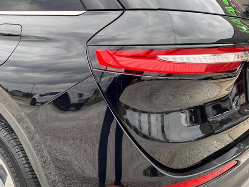 Used 2023 Lincoln Corsair Reserve image 10