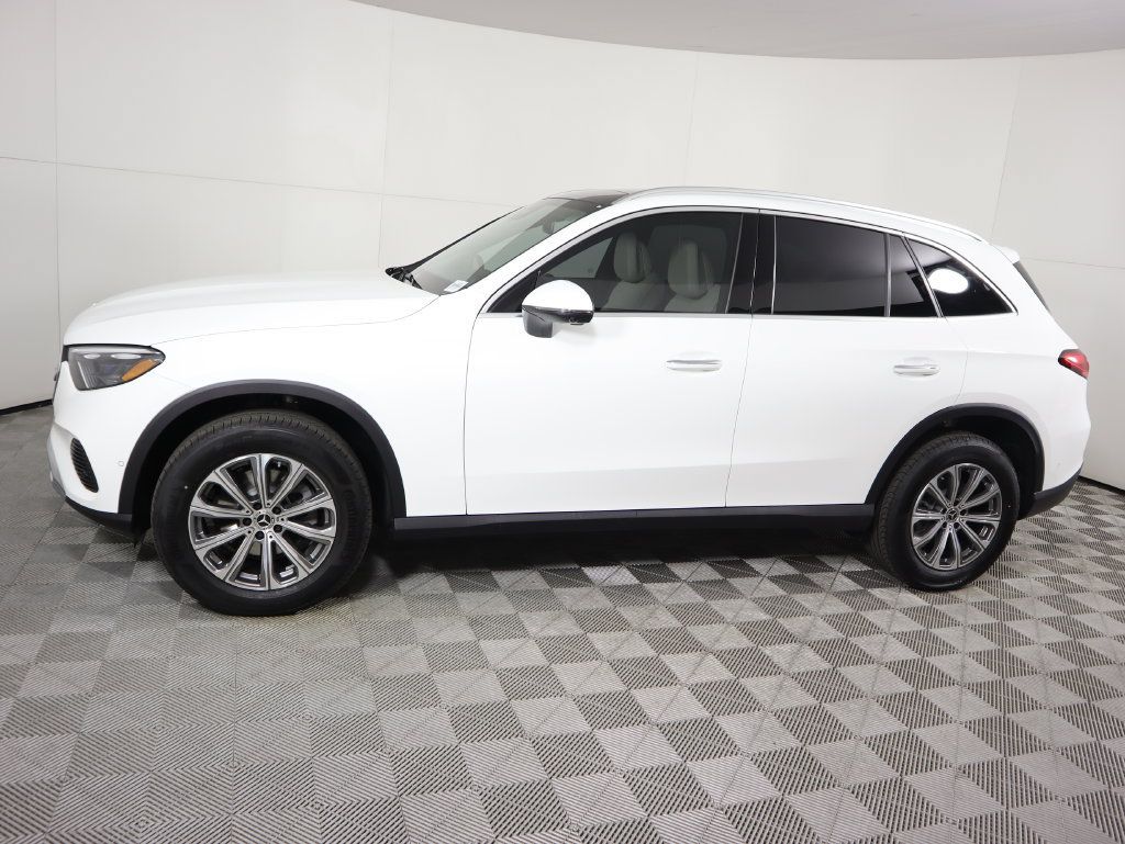 Certified 2026 Mercedes-Benz GLC 300 image 8