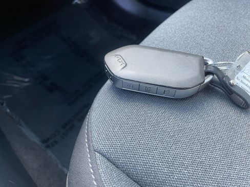 Used 2025 Kia K4 LXS image 22