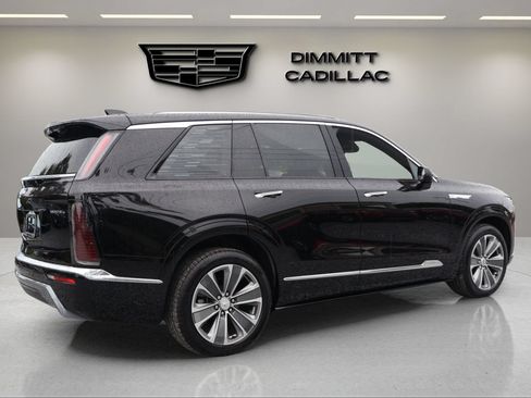 Certified 2026 Cadillac Vistiq Luxury AWD/4WD image 5