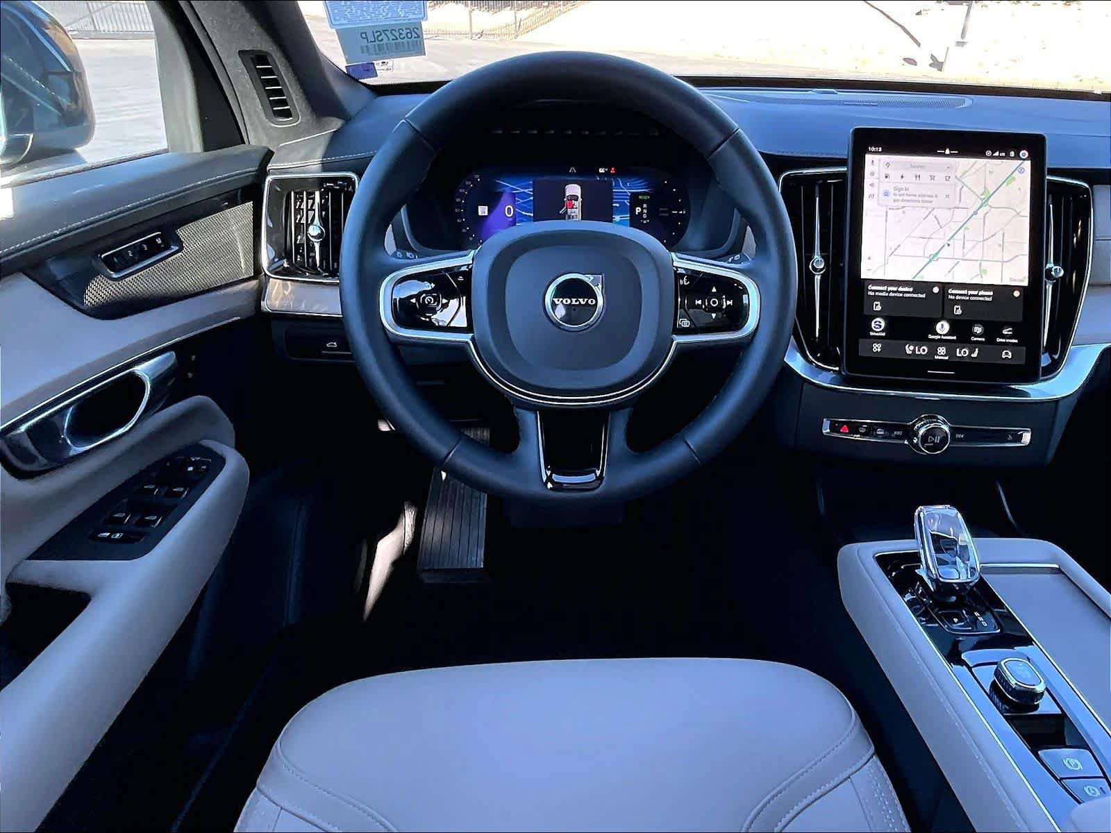 Used 2026 Volvo XC90 T8 Plus w/ Protection Package Premier AWD/4WD image 9