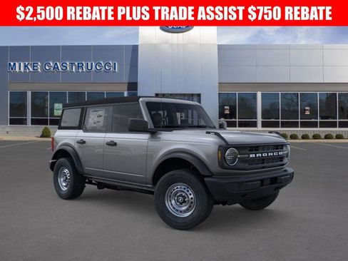 New 2025 Ford Bronco 4-Door image 7