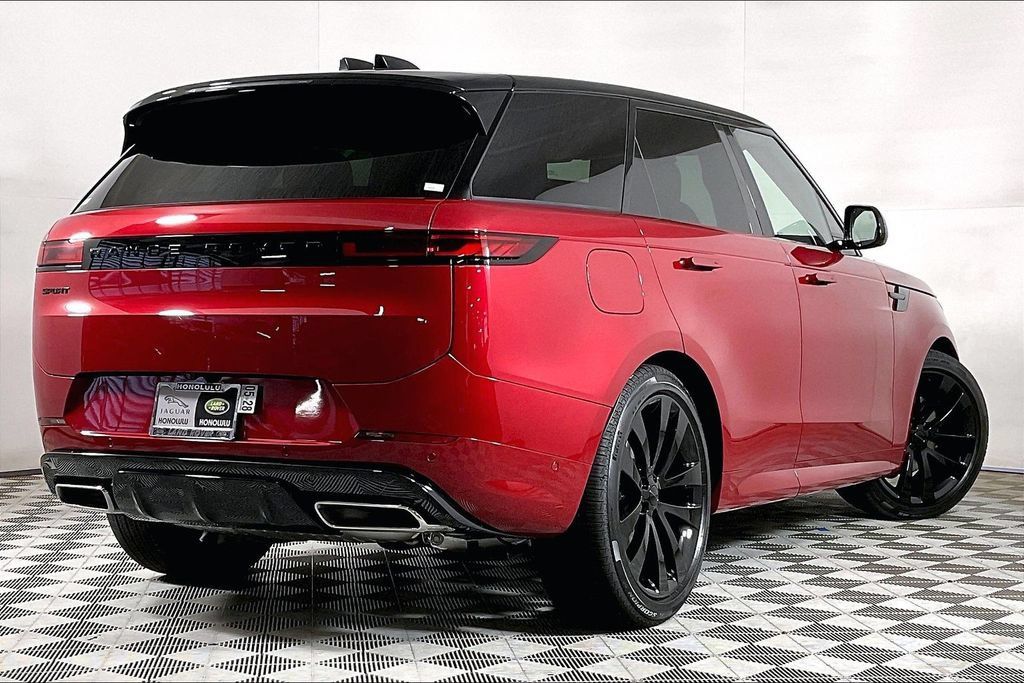 New 2026 Land Rover Range Rover Sport Dynamic SE AWD/4WD image 2