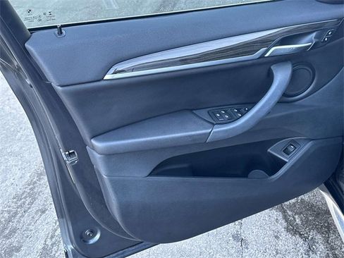 Used 2018 BMW X1 xDrive28i image 19
