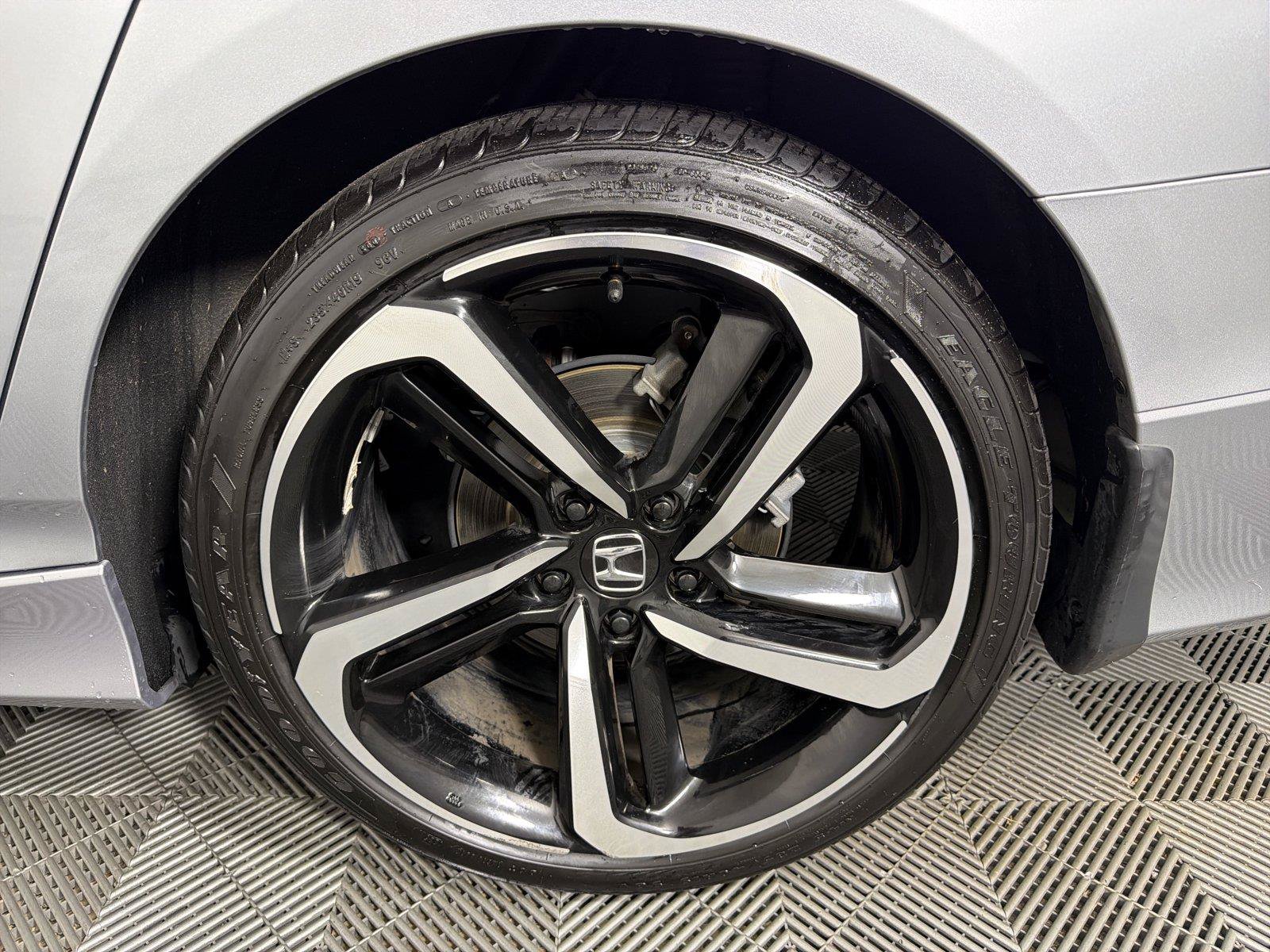 Used 2019 Honda Accord Sport image 17