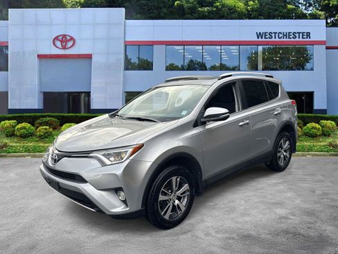 Used 2016 Toyota RAV4 XLE image 4