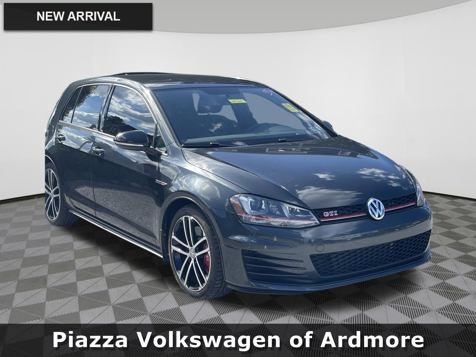 Used 2017 Volkswagen GTI Sport FWD image 1