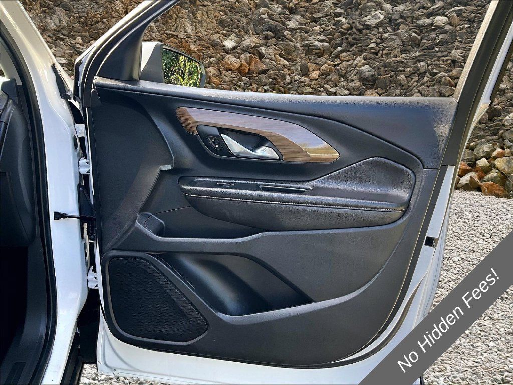 Used 2020 GMC Terrain SLE w/ LPO, Floor Liner Package FWD image 21