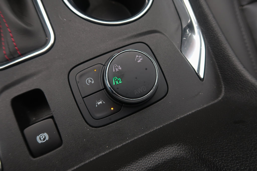 Used 2023 Chevrolet Traverse RS AWD/4WD image 42