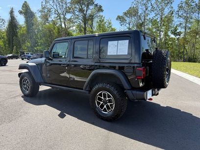 Used 2025 Jeep Wrangler Unlimited Rubicon w/ Convenience Group