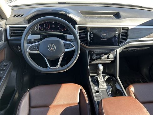 Used 2022 Volkswagen Atlas SE image 18
