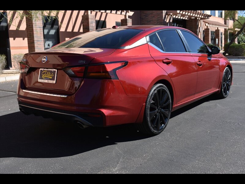 Used 2022 Nissan Altima 2.5 SR FWD image 7