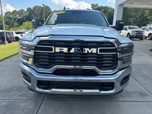 Used 2026 RAM 2500 Big Horn AWD/4WD image 2