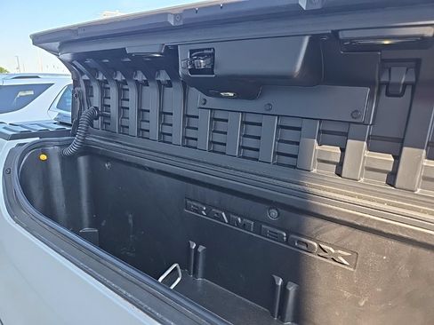 Used 2025 RAM 1500 Limited AWD/4WD image 34