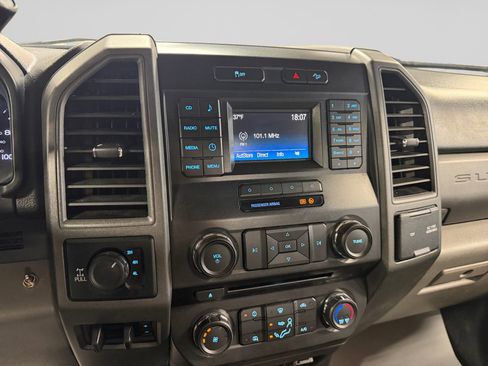 Used 2018 Ford F350 XL AWD/4WD image 29