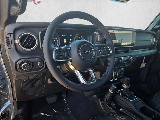 New 2026 Jeep Wrangler Unlimited Sahara AWD/4WD image 3