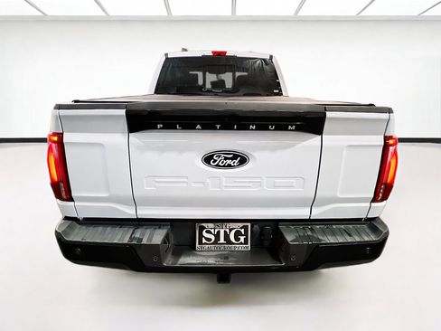 Used 2025 Ford F150 Platinum w/ FX4 Off-Road Package AWD/4WD image 5