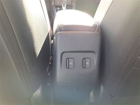 Used 2024 Nissan Kicks SR w/ SR Premium Package image 13