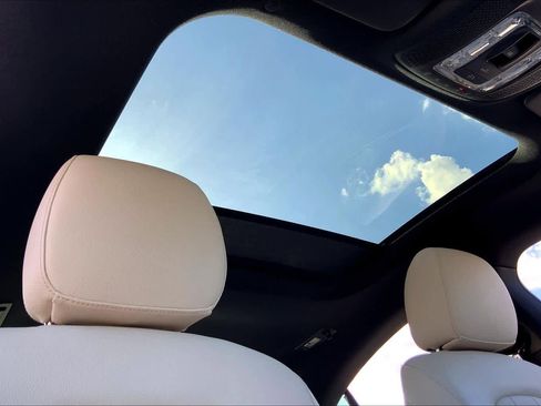 Used 2025 Mercedes-Benz CLA 250 image 14